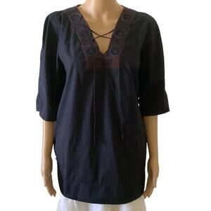 DKNY black top V-neck blouse three-quarter sleeves embellish neckline size 10